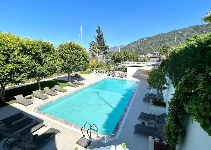 Marina Boutique Hotel Hotel 3*