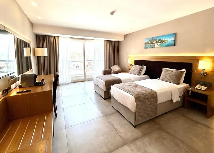 Marina Boutique Hotel 3*