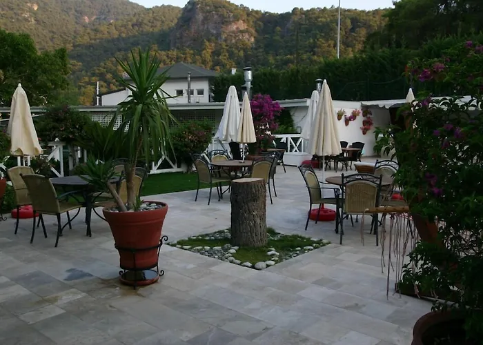 Marina Boutique Hotel 3*