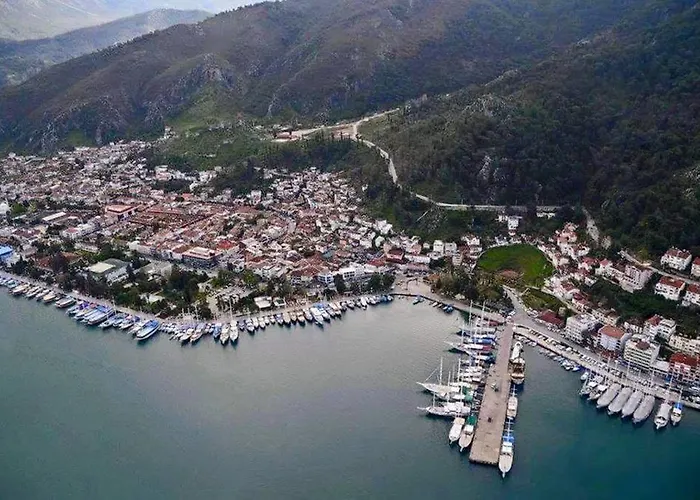 Marina Boutique Hotel 3*