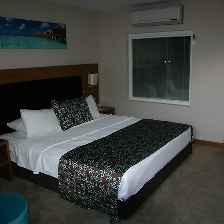 Marina Boutique Hotel 3*