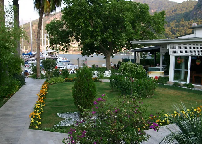 Отель Marina Boutique 3*