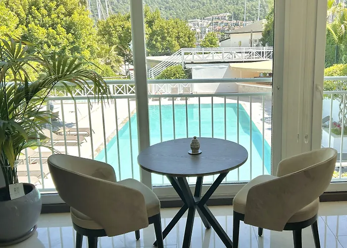 Marina Boutique Hotel