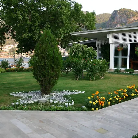 Marina Boutique Hotel 3*
