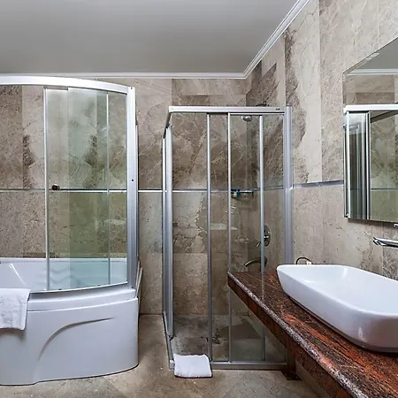 Marina Boutique פאטהיה