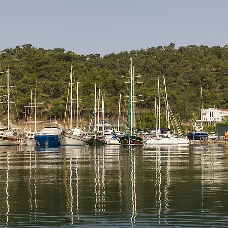 Hotel Marina Boutique 3*