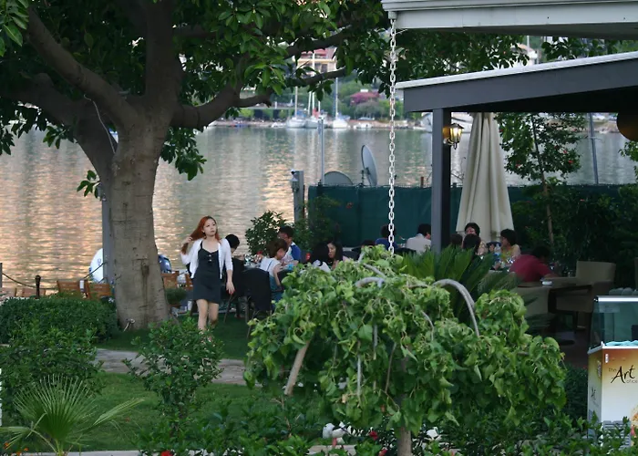 Отель Marina Boutique