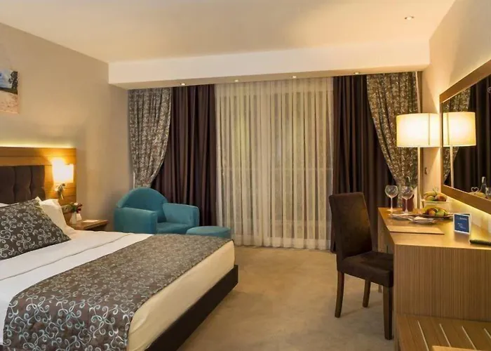 Marina Boutique Hotel 3*