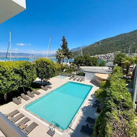 مارينا البوتيكي فندق 3*