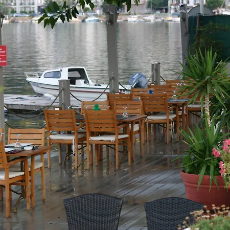 مارينا البوتيكي فندق