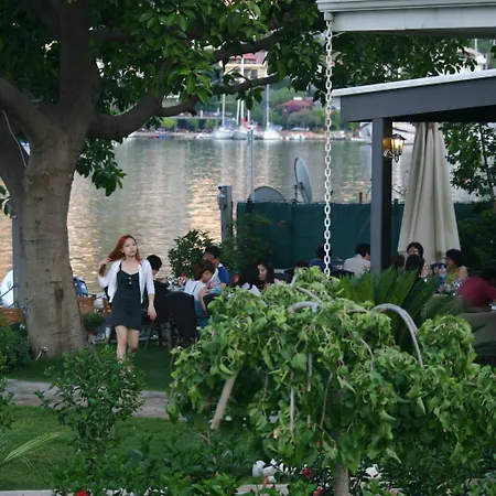 فندق مارينا البوتيكي